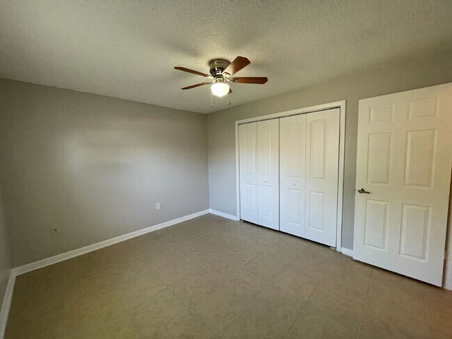 Building Photo - 3 Bedroom Pool Home Available in Palm Bay