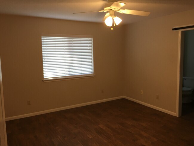Building Photo - 14518 Cypress Green Dr