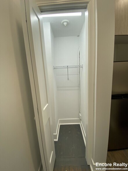 Building Photo - 110 Park St