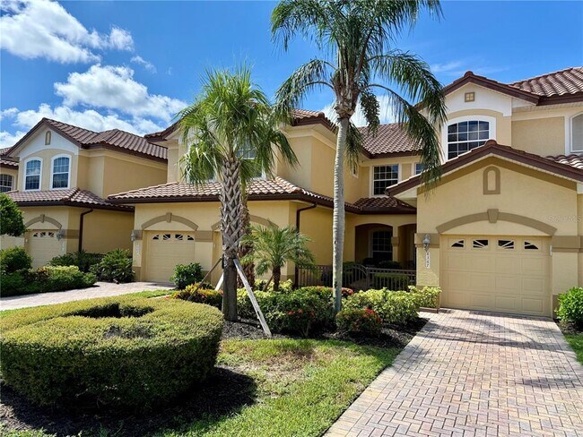 Building Photo - 8365 Miramar Way