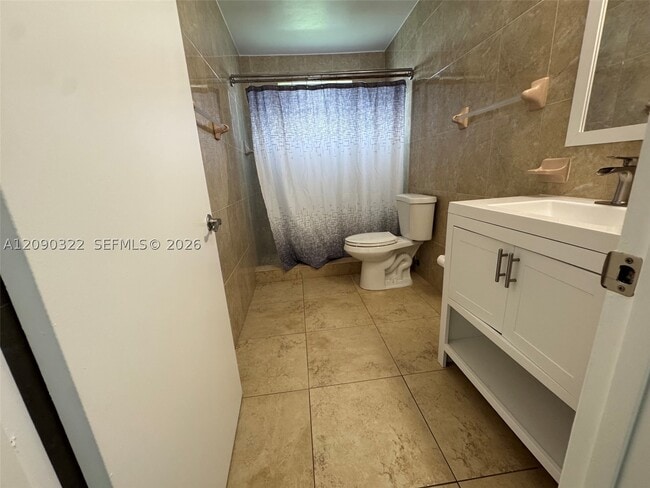 Building Photo - 2628 SW 31st Pl