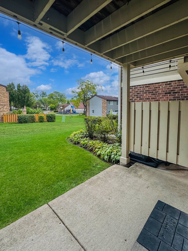 Building Photo - 1540 Heather Ct