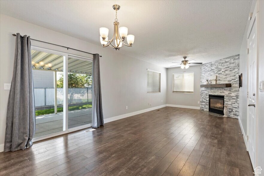 Living Room - 4089 S Edith Grove Ln