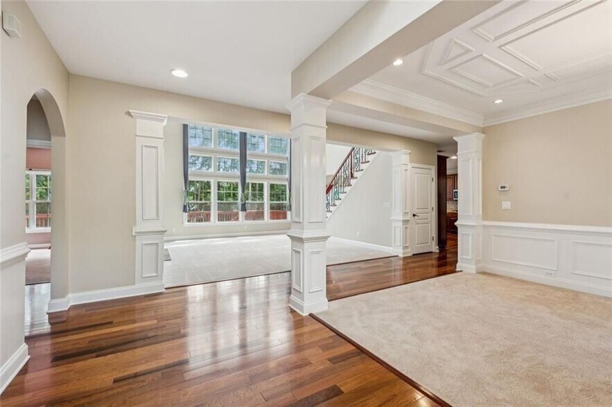 Building Photo - 410 After Glow Smt