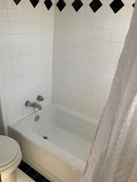Bathroom - 1315 Michigan Ave