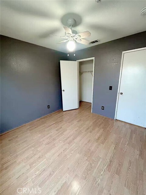 Building Photo - 15865 Flamingo Dr