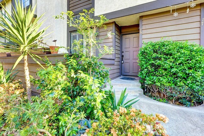 Building Photo - 19355 Sherman Way