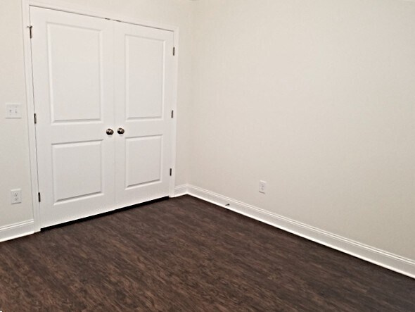 Building Photo - 3483 Shady Cove Ct