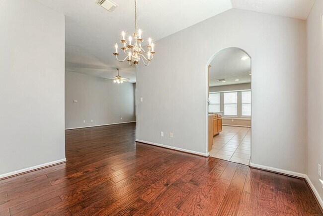 Building Photo - 2302 Avery Park Dr