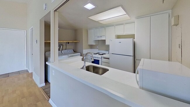 Building Photo - 26131 La Real Ln