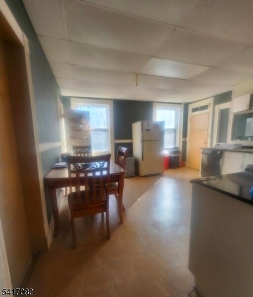 Building Photo - 60 Mills St