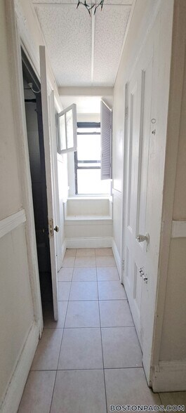 Building Photo - 183 Harvard St