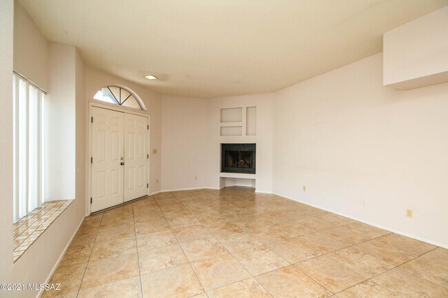 Building Photo - 4465 E Mossy Brook Pl