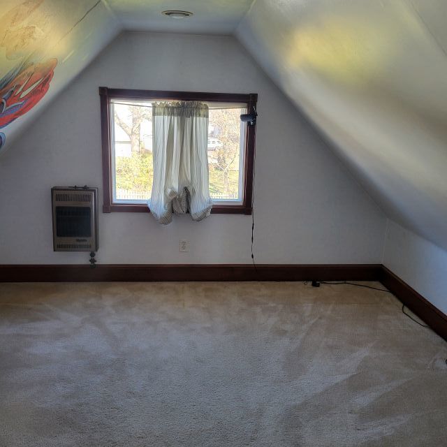 Building Photo - 211 E Main St