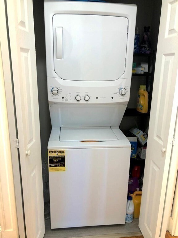 Building Photo - 54 Lothrop St