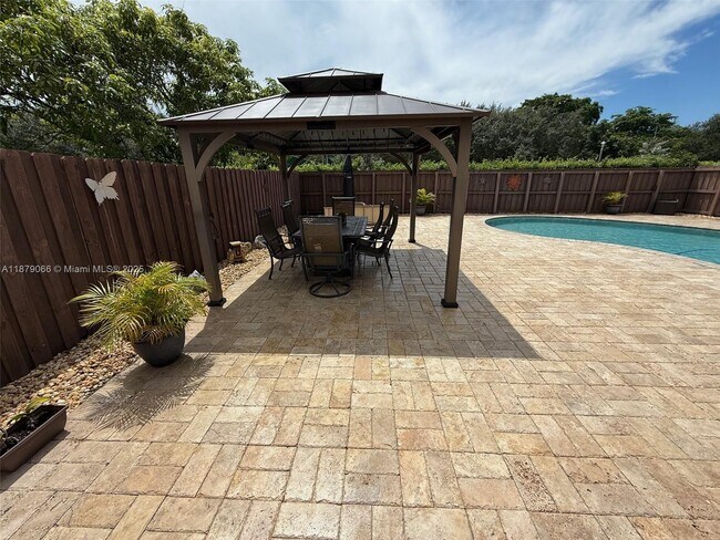 Building Photo - 15448 SW 143rd Terrace