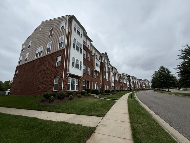 Primary Photo - 4320 Bon Secours Pkwy