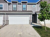 Building Photo - 1105 NW 33rd Ln