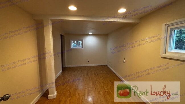 Building Photo - 1522 NE 97th St