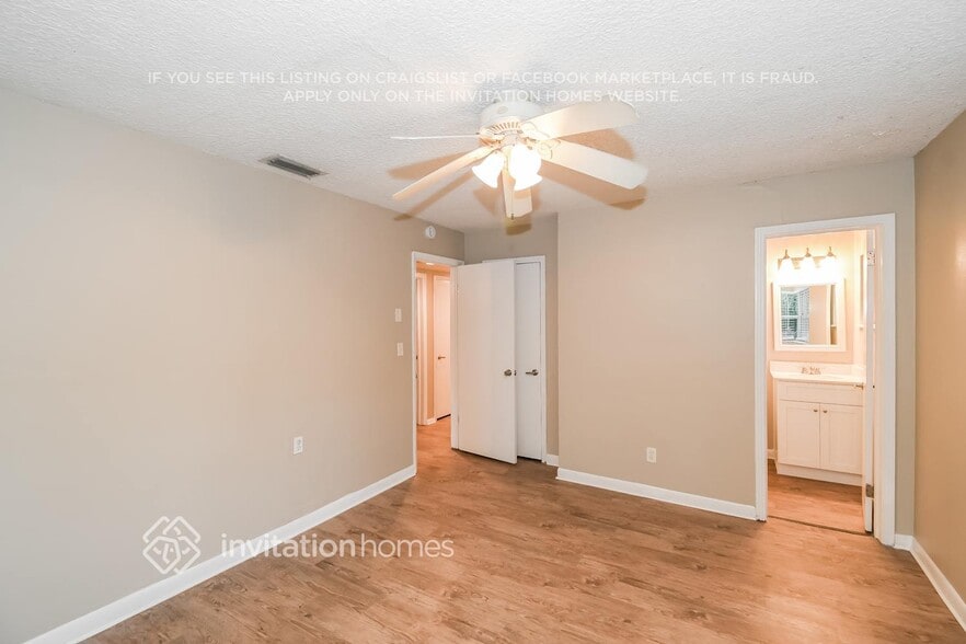 Building Photo - 1632 6th Ave N