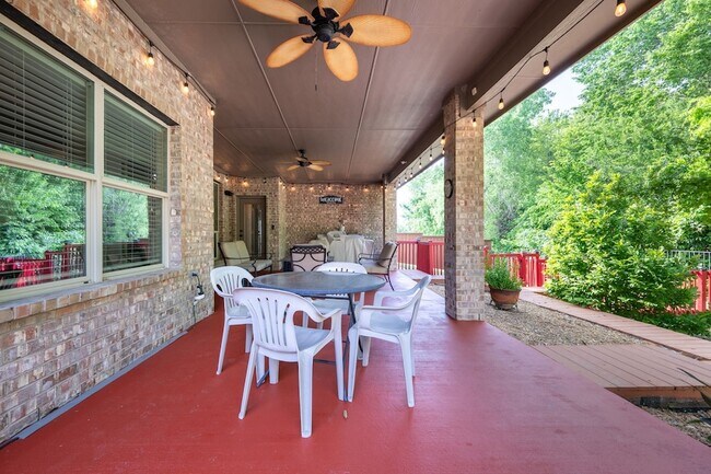 Building Photo - 939 Windham Dr