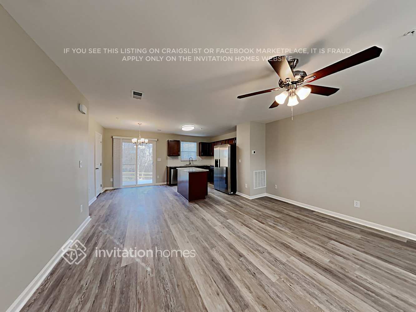 Building Photo - 2401 Everton Cir SE