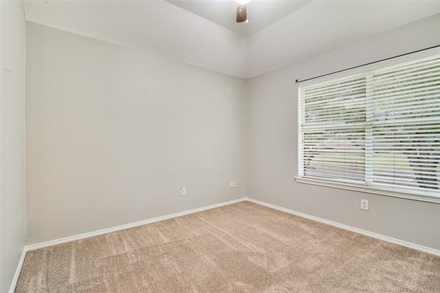 Building Photo - 3690 Chestnut Trail