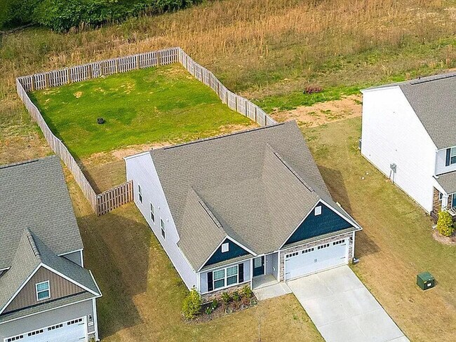 Building Photo - Earn Wealth While Leasing – Like a Homeowner – Lease to Own