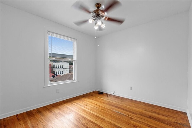 Building Photo - 4831 W Deming Pl