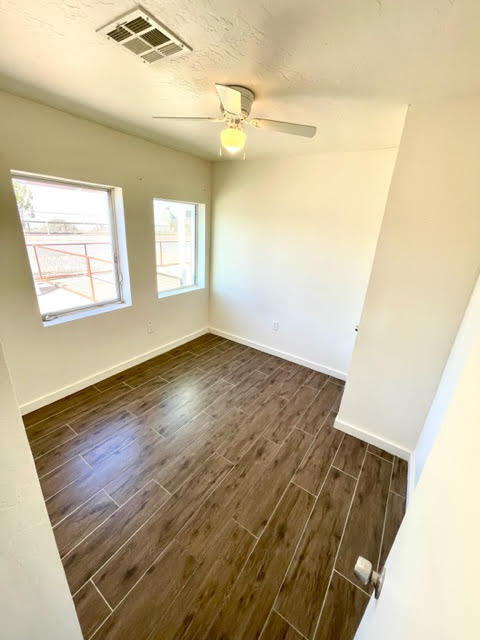 Building Photo - 1/2 MONTH FREE RENT MOVE IN SPECIAL!!!