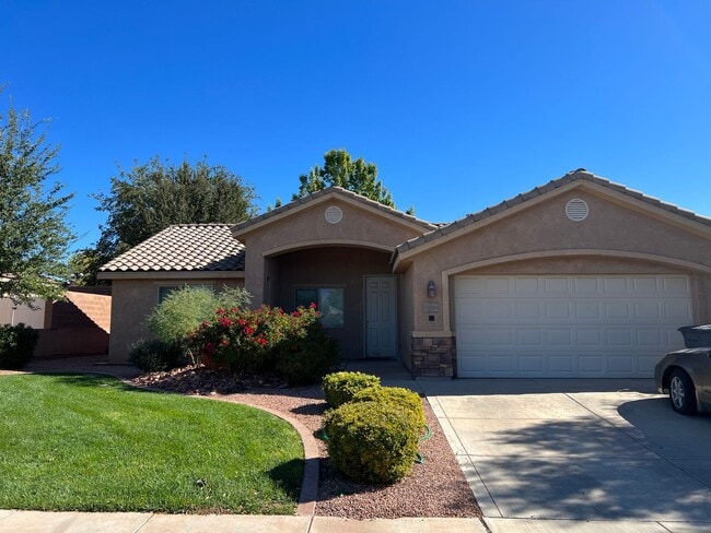 Primary Photo - Great 3 bedroom 2 bath home in St George!