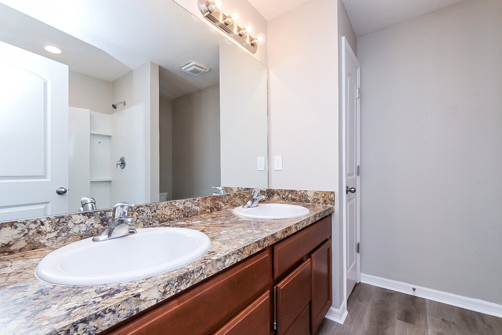 Building Photo - 11849 Valhalla Woods Dr