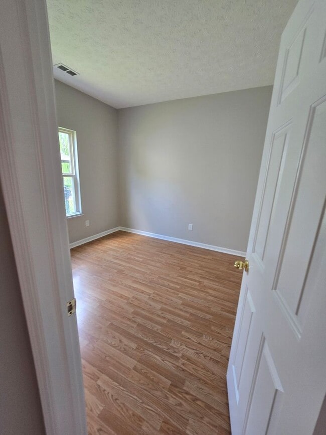 Building Photo - Nice Three Bedroom Home in Franklin, IN