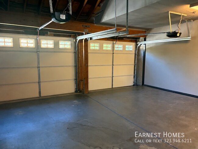 Building Photo - 3500 Coldwater Canyon Ave