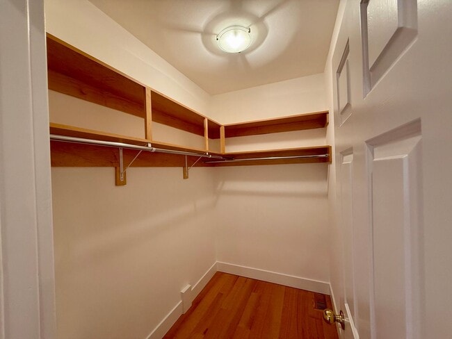 Building Photo - 51 Via Los Altos