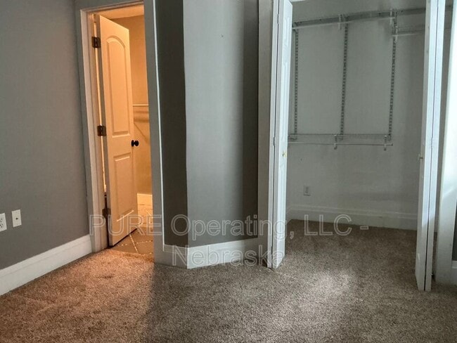 Building Photo - 4182 Wakeley St