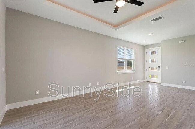 Building Photo - 806 Colville Dr