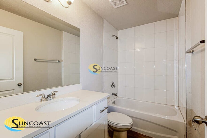 Building Photo - 814 Spruce St