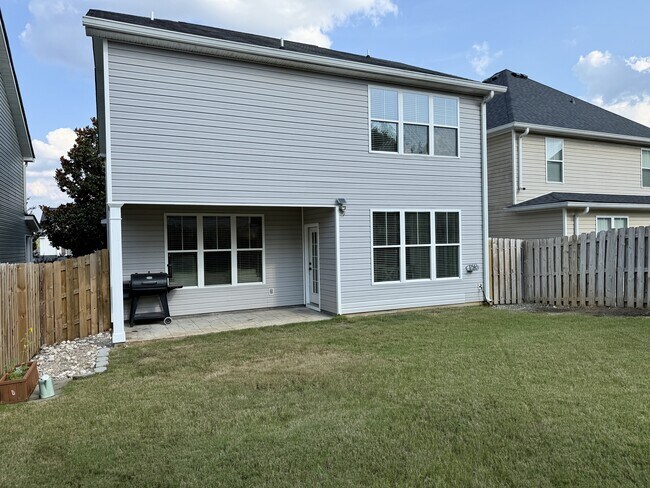 Building Photo - 633 Dunrobin Ln