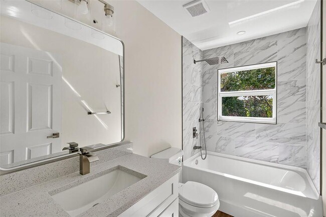 Building Photo - 486 Celeste St