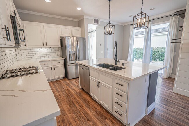Building Photo - 23239 Barnacle Ln