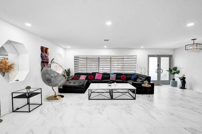 Building Photo - 3681 N 54th Ave