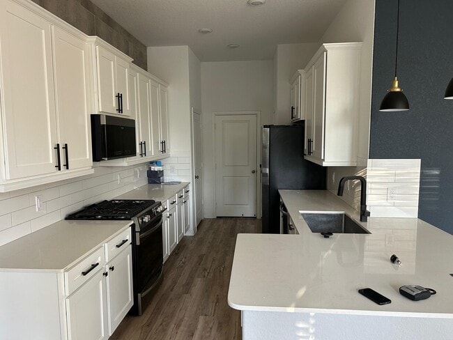 Building Photo - 975 Lars Trek Trail