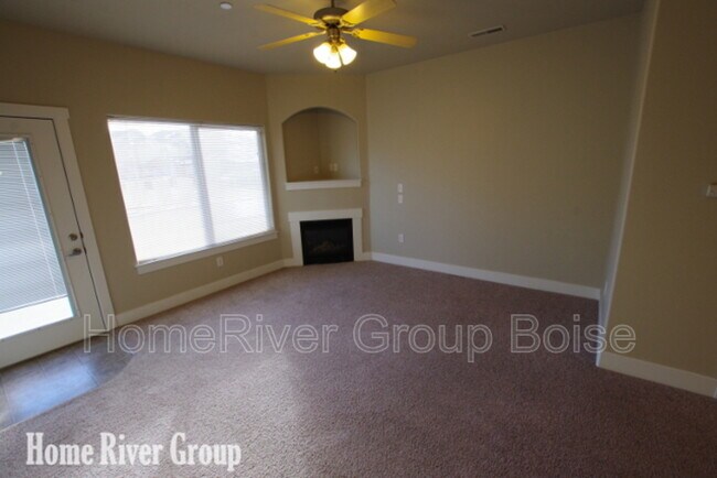Building Photo - 16649 N Profit Cir