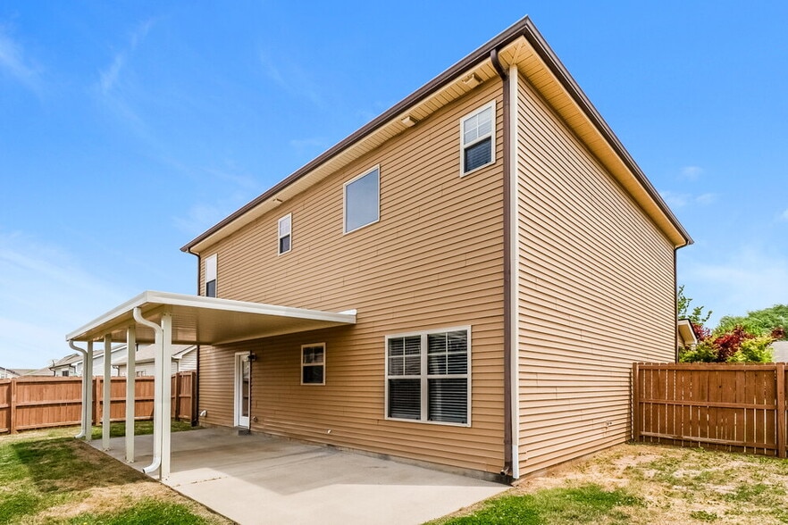 Building Photo - 1728 Bellamy Ln