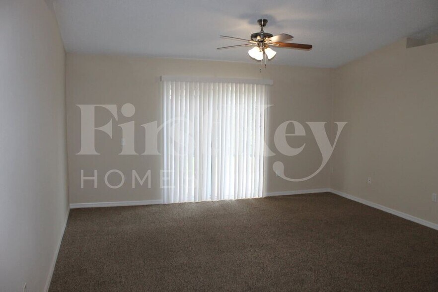 Building Photo - 7395 Edenfield Park Rd