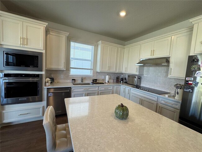 Building Photo - 2701 Serenity Gdn Dr