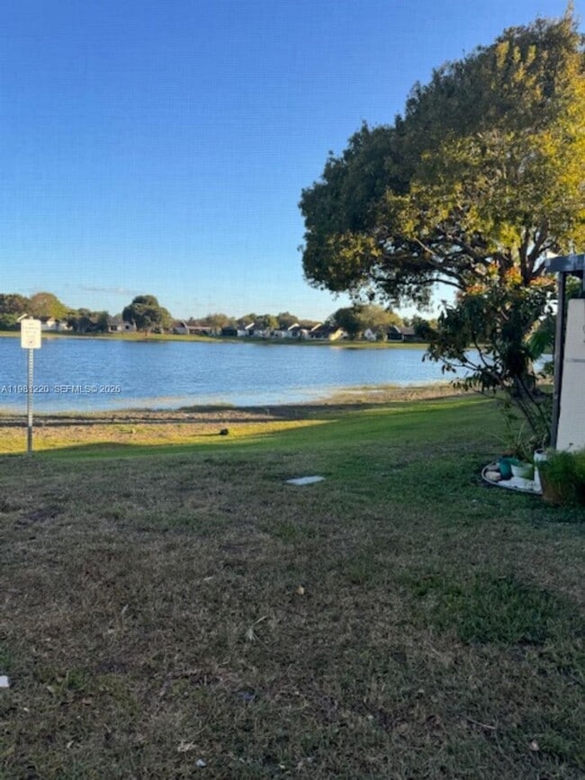 Building Photo - 4929 SW 139th Ct