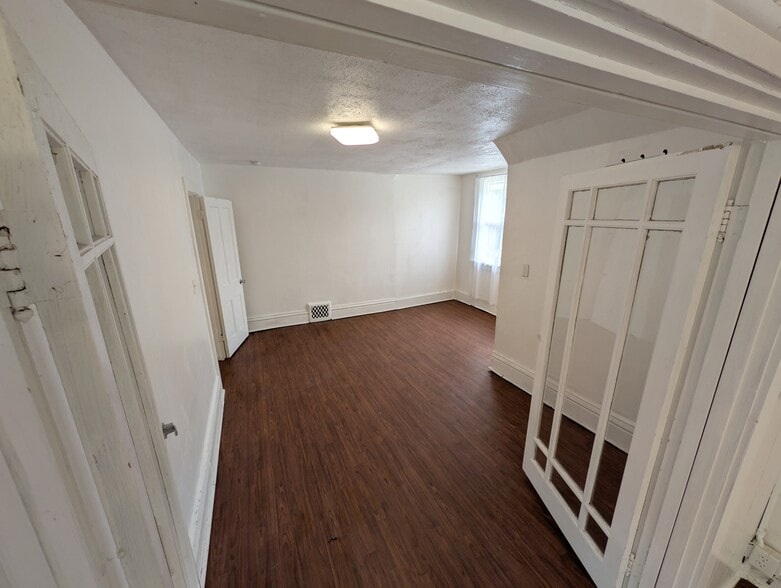 Building Photo - 138 Harrison St