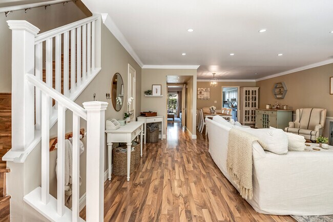 Building Photo - 4443 Saugus Ave